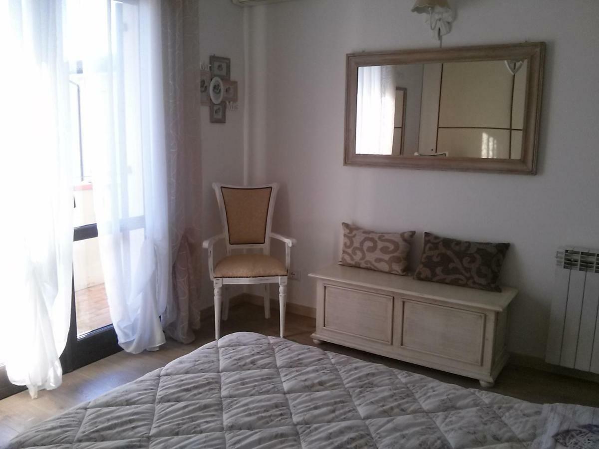 New Apartment Private Parking Bardolino Esterno foto