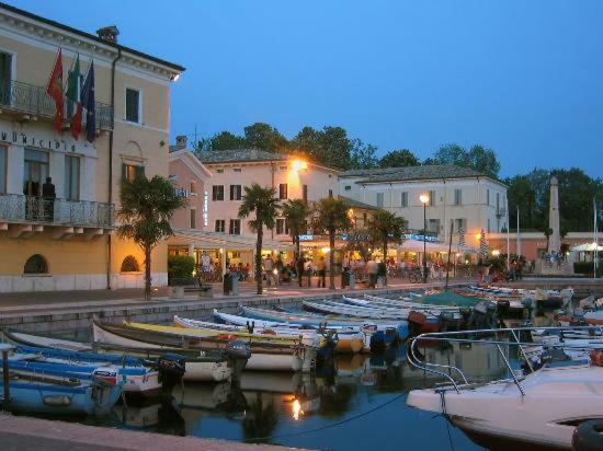 New Apartment Private Parking Bardolino Esterno foto